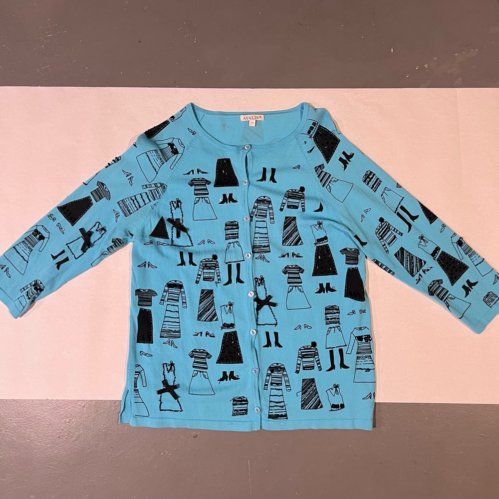 Vintage Avalin Blue Button-Front Cardigan with Dress Print